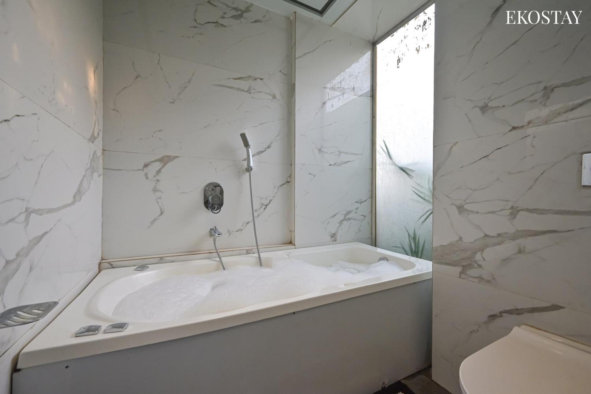 Ekostay Gold - Peninsula Villa Lonavala Ngoại thất bức ảnh